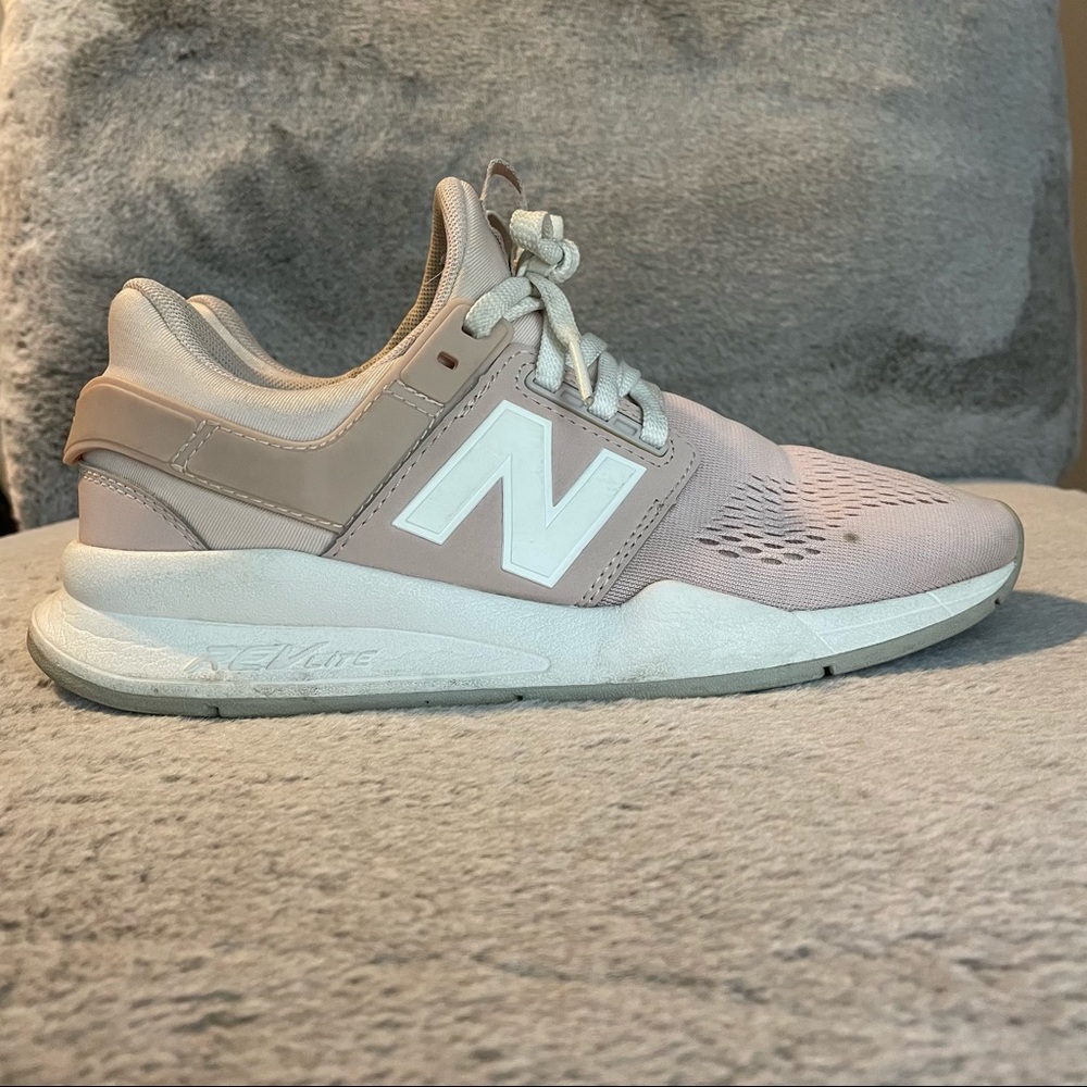 Womens Pink New Balance Running Shoes
